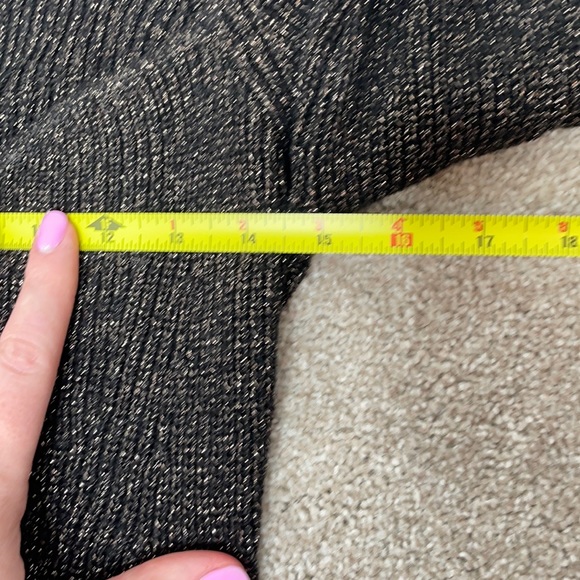 NWT ASTR The Label Long Sleeve Square Neck Metallic Sweater - Picture 11 of 11